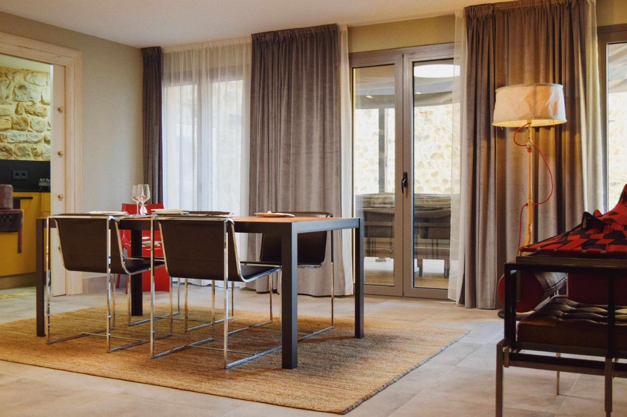 Keldomenech Bed&Art Luxury Apartment For Art Lover バサルー エクステリア 写真
